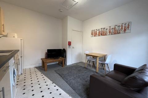 2 bedroom house to rent - Nottingham NG7