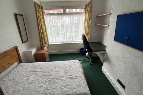 7 bedroom house share to rent, Birmingham B29