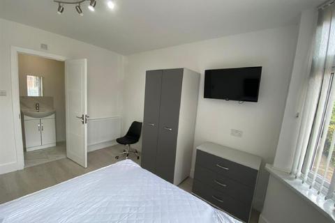 7 bedroom house share to rent, Nottingham NG9