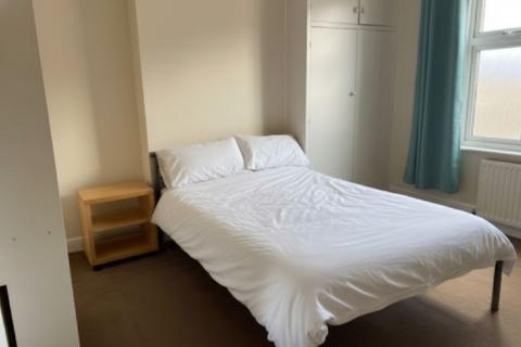 Nottingham NG7