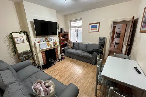 6 bedroom house share to rent, Birmingham B29