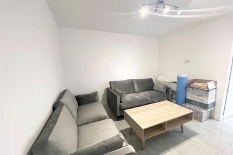 6 bedroom house share to rent, Nottingham NG9