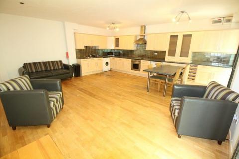 2 bedroom flat to rent, Foxrose Court, Sneinton, Nottingham NG3