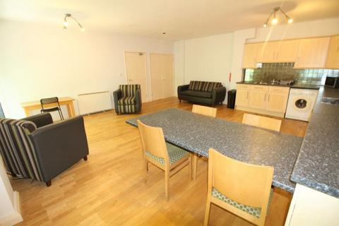 2 bedroom flat to rent, Foxrose Court, Sneinton, Nottingham NG3