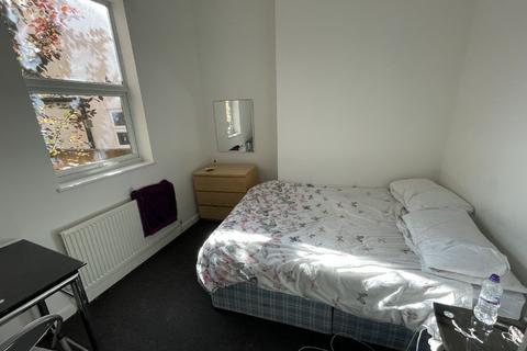 7 bedroom house share to rent, Birmingham B29