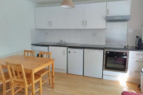 4 bedroom house share to rent, Birmingham B29