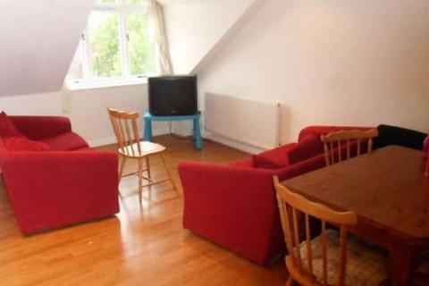 4 bedroom apartment to rent, Nottingham NG7