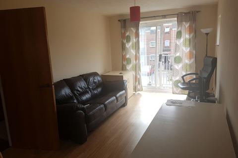 2 bedroom house share to rent, Nottingham NG7