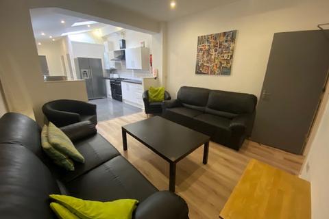 6 bedroom house share to rent, Birmingham B29