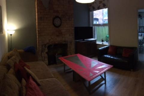 5 bedroom house share to rent, Nottingham NG7