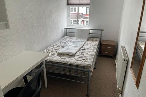 5 bedroom house share to rent, Birmingham B29