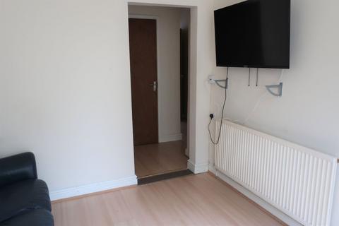 3 bedroom house share to rent, Birmingham B29