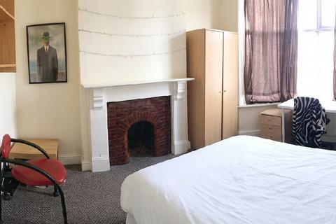4 bedroom house to rent, Nottingham NG7