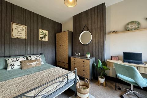 5 bedroom house share to rent, Birmingham B29