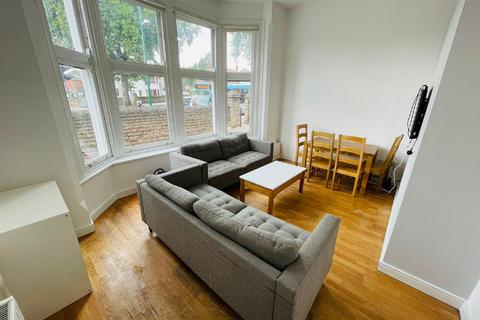 8 bedroom flat to rent, Nottingham NG7