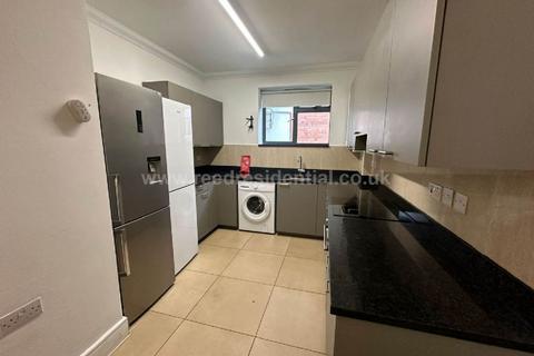 6 bedroom flat to rent, E Arthur Avenue, Lenton, Nottingham NG7