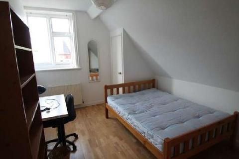 6 bedroom apartment to rent, Nottingham NG7