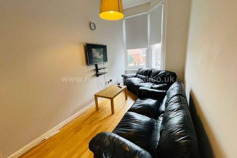 6 bedroom flat to rent, Nottingham NG7