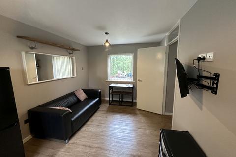 2 bedroom house share to rent, Birmingham B17