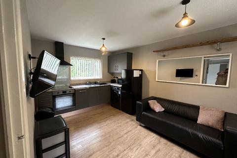 2 bedroom house share to rent, Birmingham B17