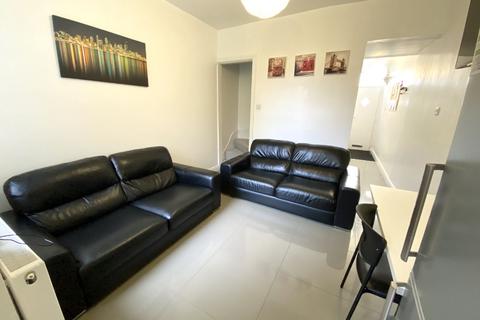 4 bedroom house share to rent, Birmingham B29