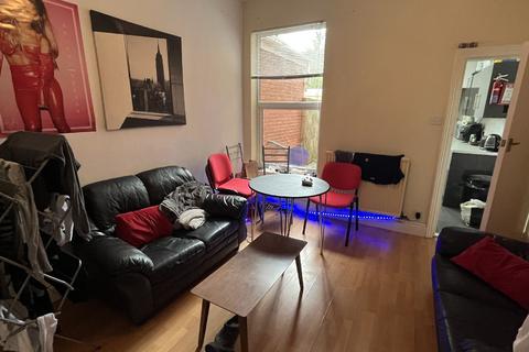 4 bedroom house share to rent, Birmingham B29