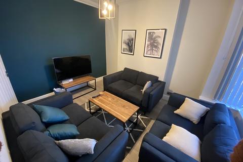 8 bedroom house share to rent, Birmingham B29