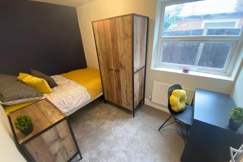 8 bedroom house share to rent, Birmingham B29