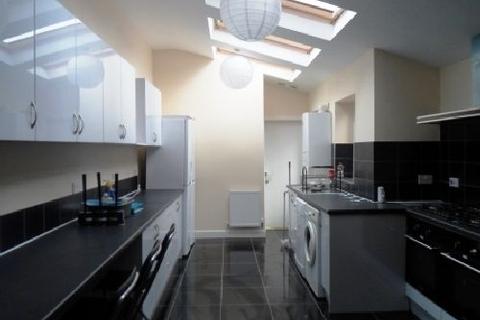 6 bedroom house share to rent, Birmingham B29