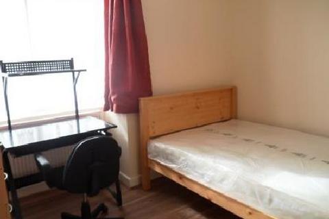 6 bedroom house share to rent, Birmingham B29