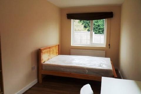 6 bedroom house share to rent, Birmingham B29