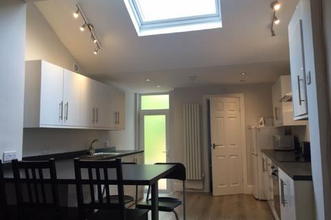 5 bedroom house share to rent, Birmingham B29