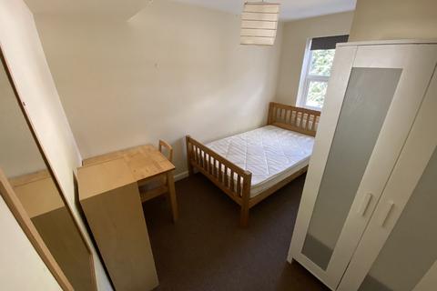6 bedroom house to rent, Birmingham B29