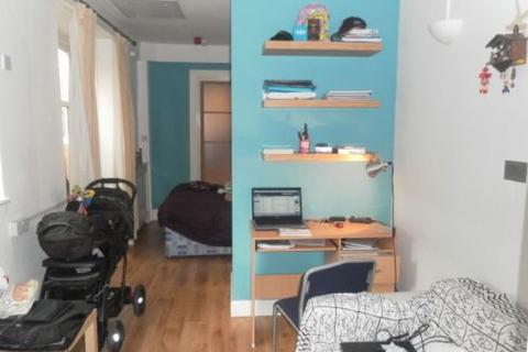 1 bedroom in a house share to rent, Pershore Road, C, Birmingham B29