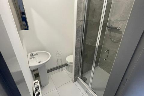 6 bedroom house share to rent, Birmingham B29