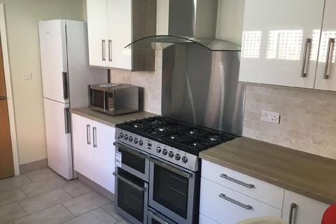 6 bedroom house share to rent, Birmingham B29