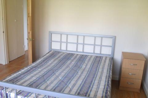 1 bedroom in a house share to rent - Weoley Court,, Birmingham B29