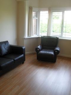 1 bedroom in a house share to rent, Weoley Court, Birmingham B29