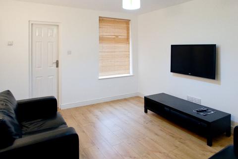 7 bedroom house share to rent, Birmingham B29