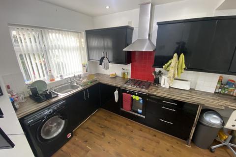 4 bedroom house share to rent, Birmingham B17