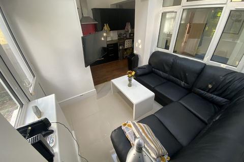 4 bedroom house share to rent, Birmingham B17