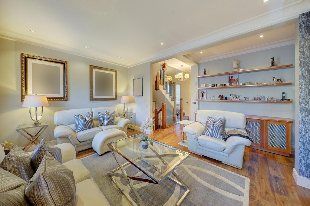 Lindsay Square, London, SW1V 4 bed terraced house for sale £2,500,000