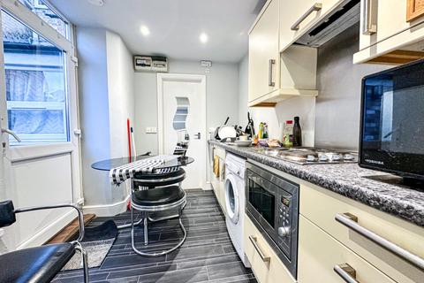 1 bedroom ground floor flat for sale, 65 Cheddon Road, Taunton, Somerset, TA2