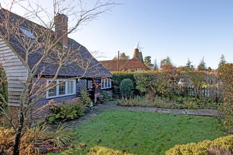 undefined, Course Horn Lane, Cranbrook, Kent, TN17