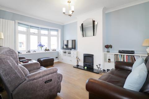 5 Luddesdon Road, Erith, DA8 1NQ
