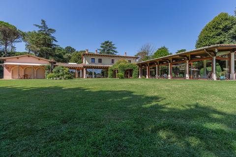 8 bedroom villa, Largo dell'Olgiata