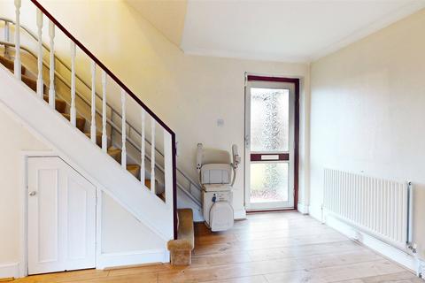 3 bedroom terraced house for sale, The Knares, LEE CHAPEL SOUTH, Basildon, Essex, SS16