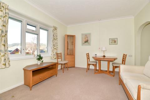 2 bedroom flat for sale, Station Road, Dorking, Surrey