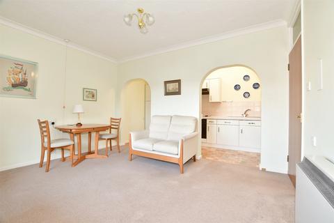 2 bedroom flat for sale, Station Road, Dorking, Surrey