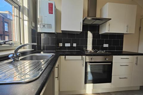 1 bedroom terraced house to rent, Cleveleys Mount, Leeds, West Yorkshire, LS11